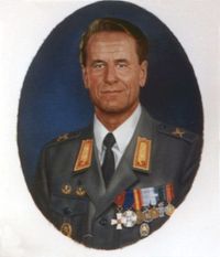 Hämeen Ratsujääkäripataljoonan komentaja 1998, muotokuvamaalaus.